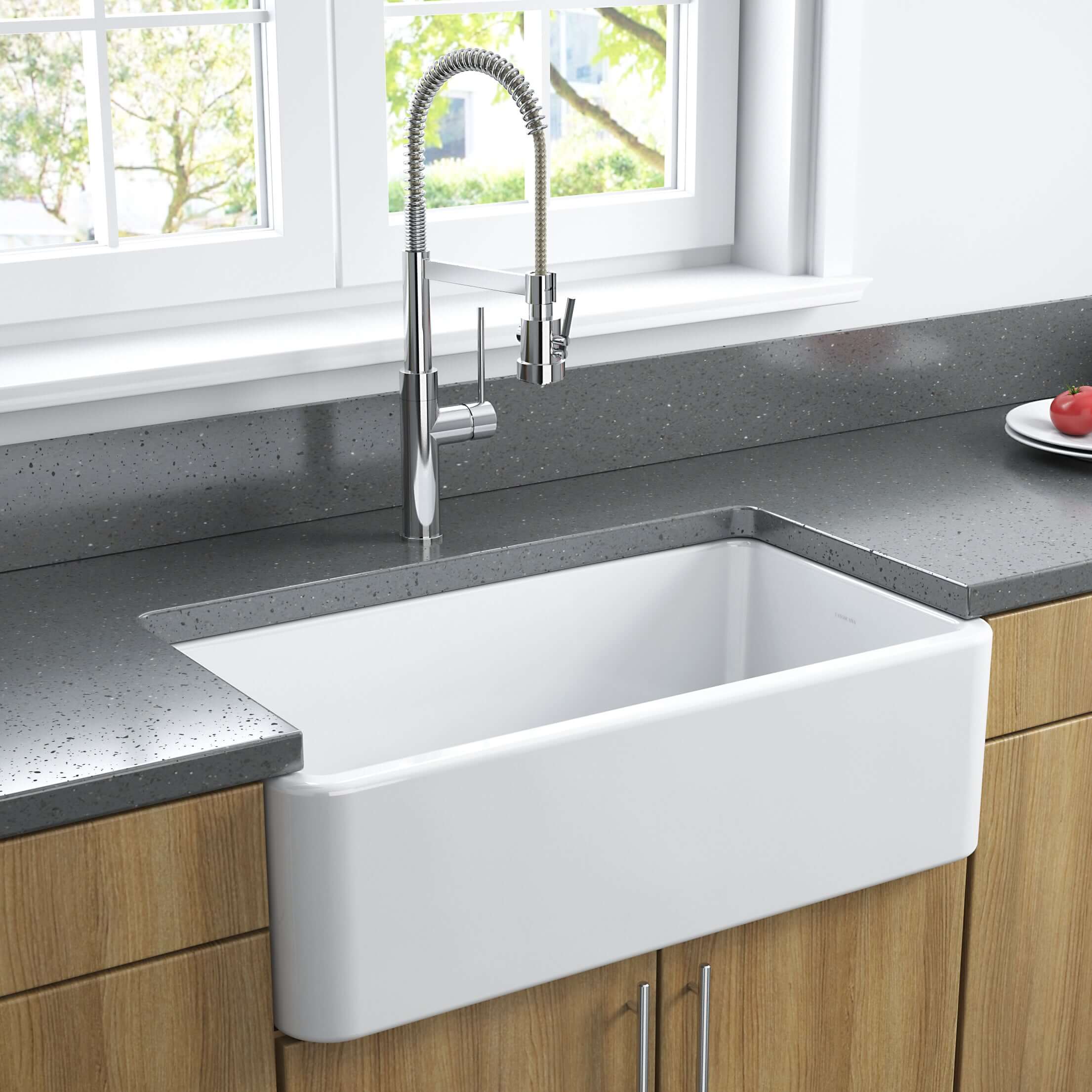 Alternate Image for Latoscana 33" Fireclay Single Bowl White Farmhouse Apron Sink, Reversible, LFS3318W